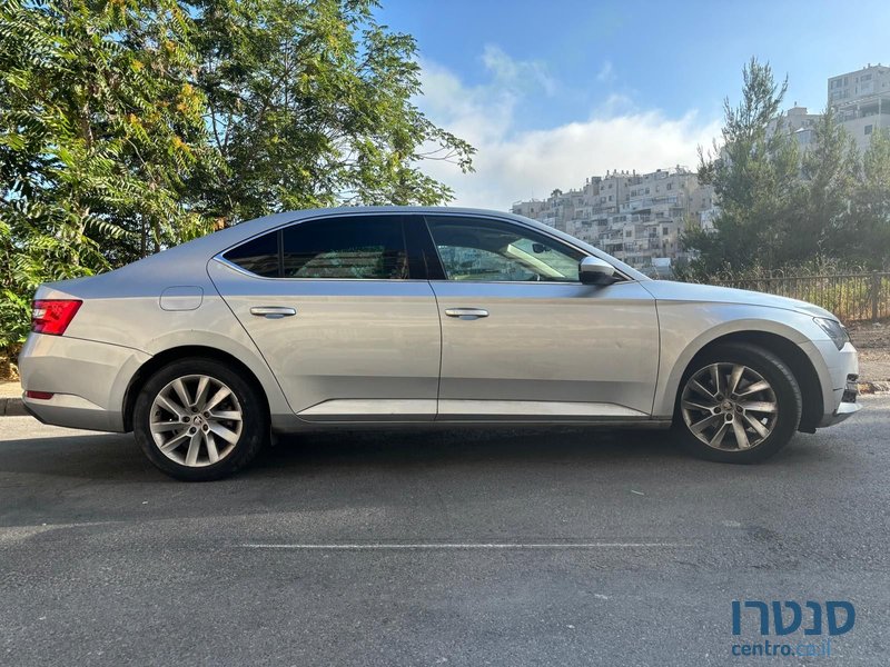 2021' Skoda Superb סקודה סופרב photo #3