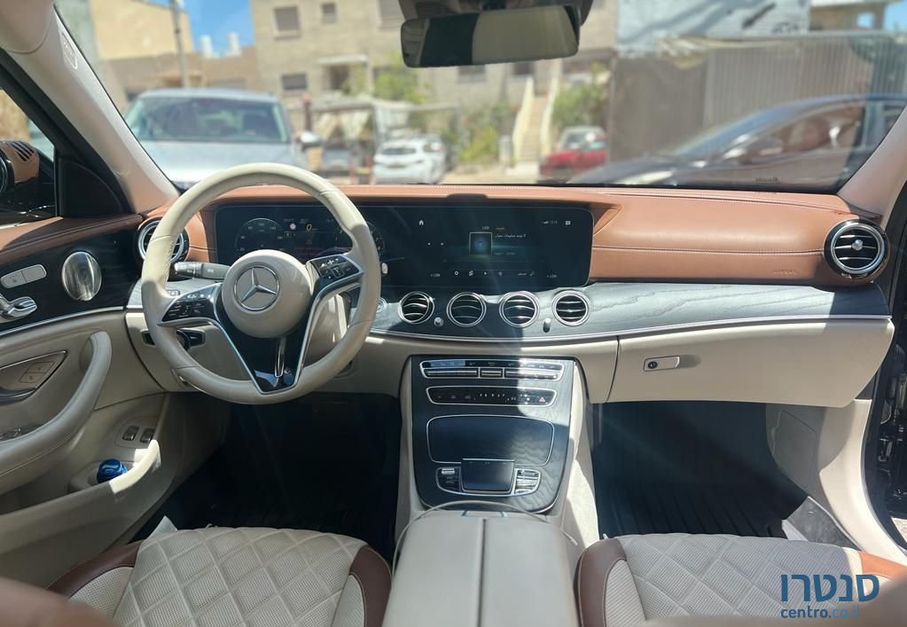 2022' Mercedes-Benz E-Class מרצדס photo #3