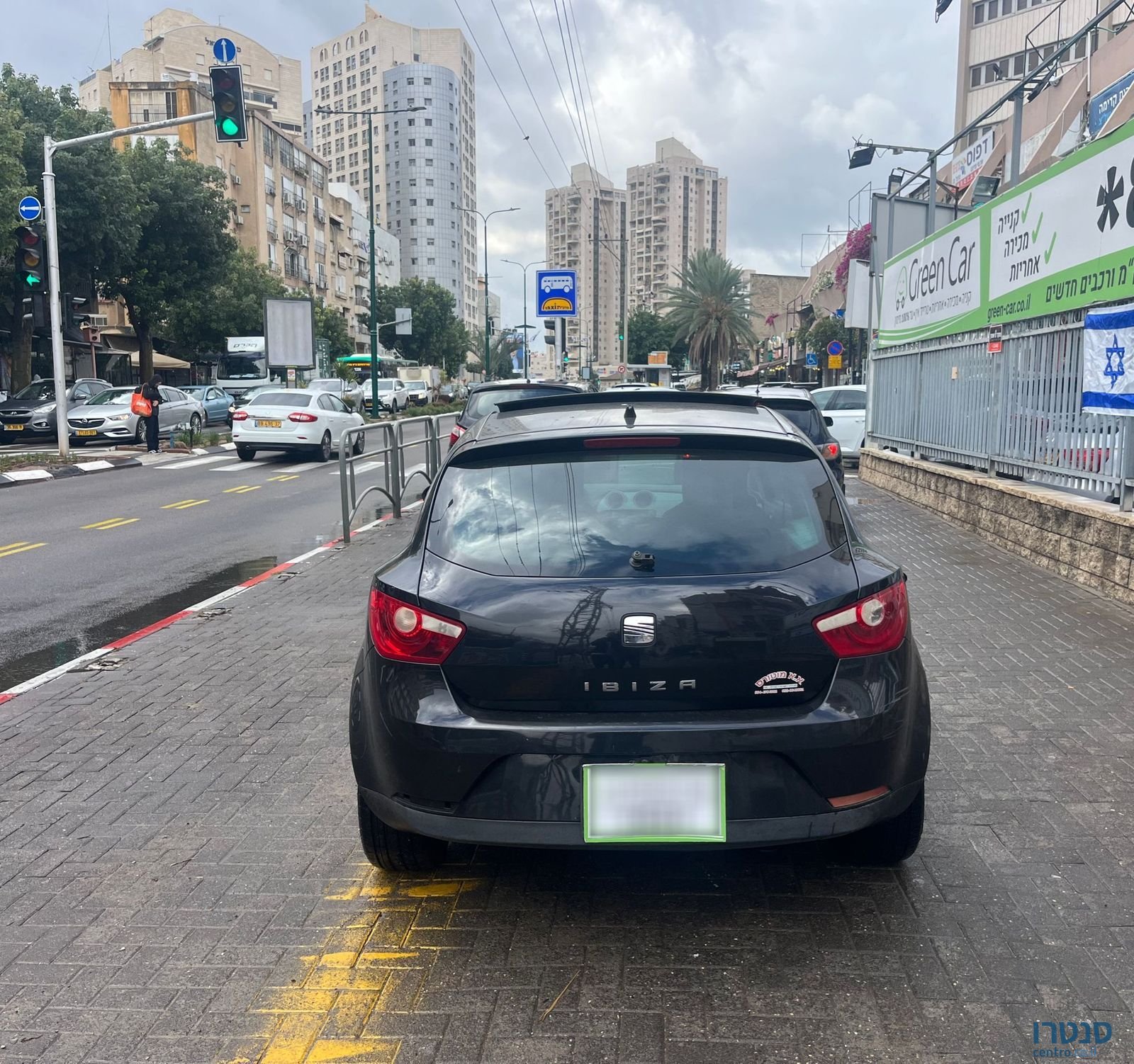 2012' SEAT Ibiza photo #5