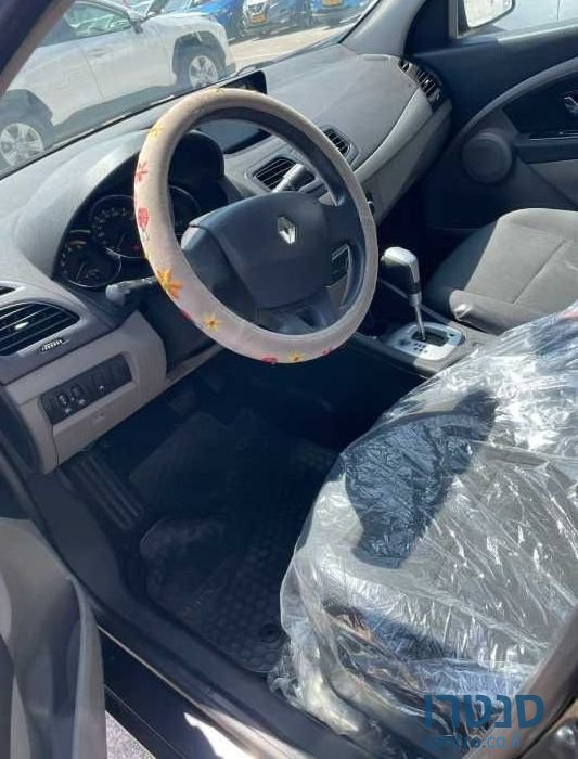 2012' Renault Fluence רנו פלואנס photo #3