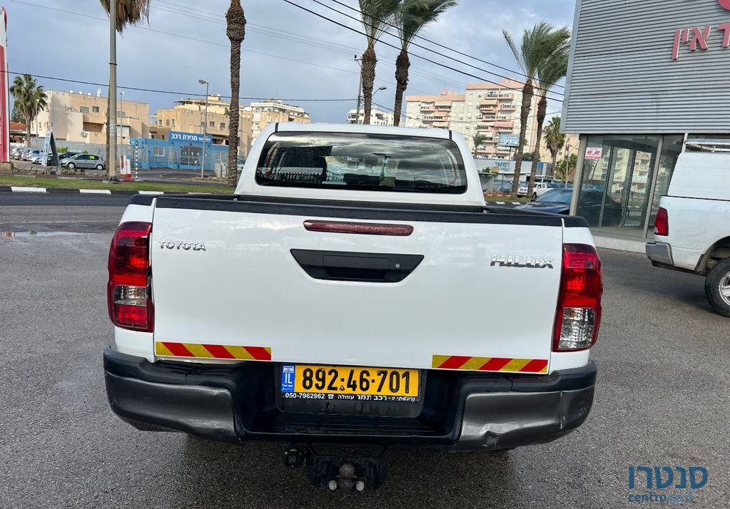 2019' Toyota Hilux טויוטה היילקס photo #5