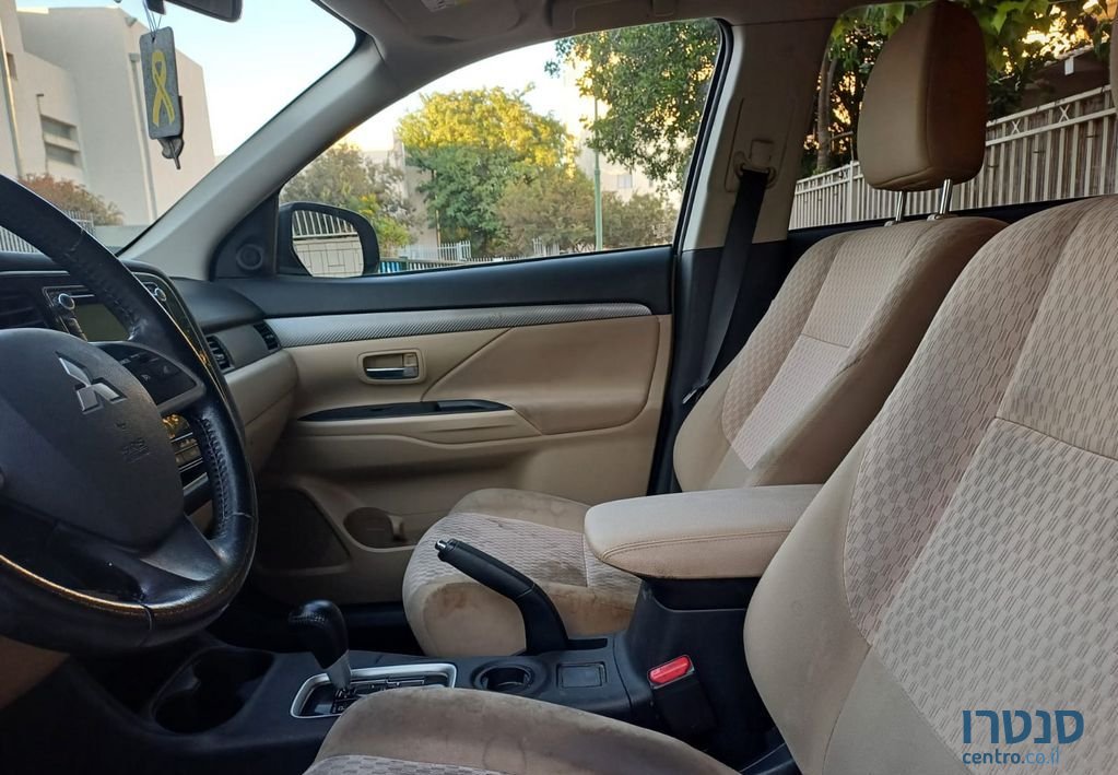 2013' Mitsubishi Outlander מיצובישי אאוטלנדר photo #3