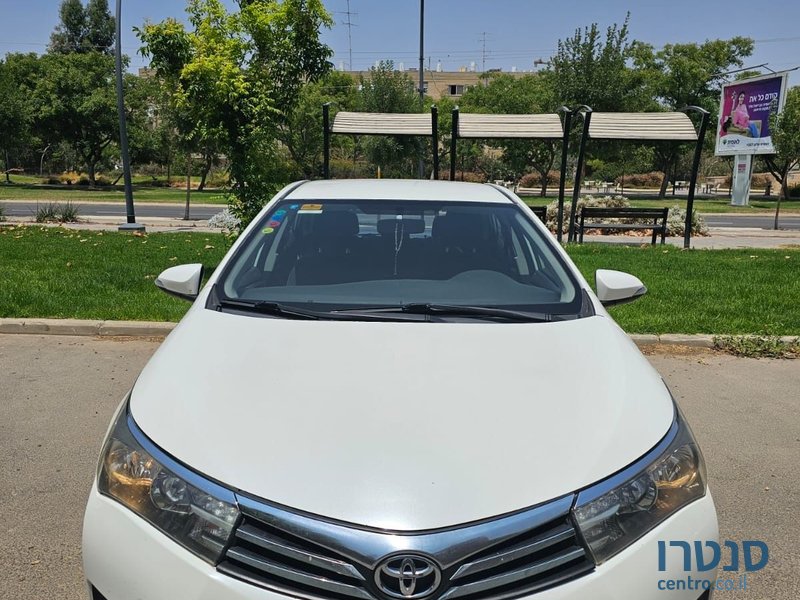 2015' Toyota Corolla טויוטה קורולה photo #2