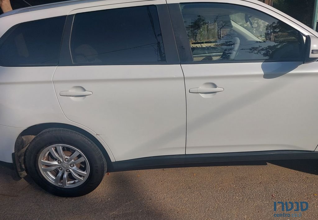 2014' Mitsubishi Outlander מיצובישי אאוטלנדר photo #3