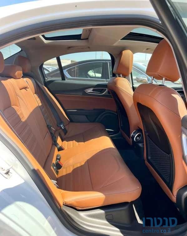 2020' Alfa Romeo Giulia אלפא רומיאו ג'וליה photo #5