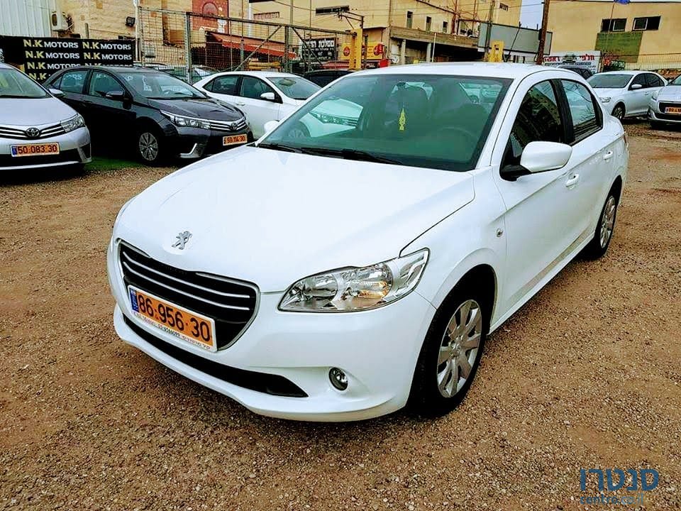 2013' Peugeot 301 photo #1