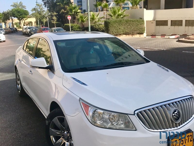 2011' Buick LaCrosse photo #3