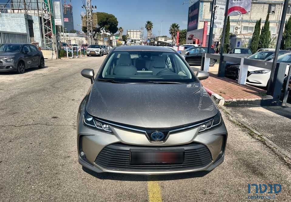 2020' Toyota Corolla טויוטה קורולה photo #2