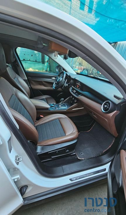 2018' Alfa Romeo Stelvio אלפא רומיאו סטלויו photo #6