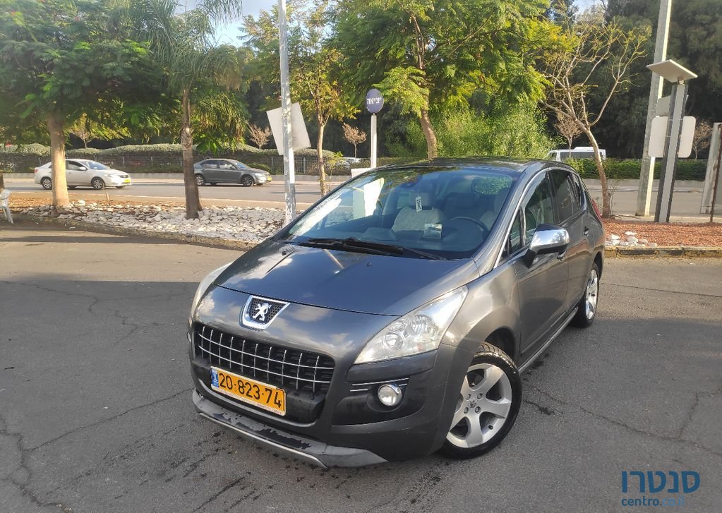 2011' Peugeot 3008 פיג'ו photo #1
