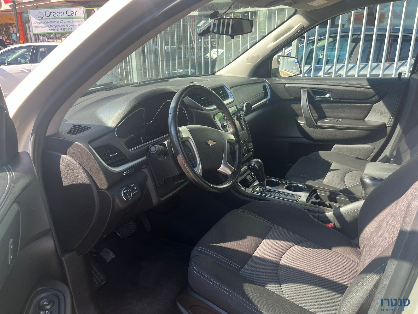 2017' Chevrolet Traverse photo #2