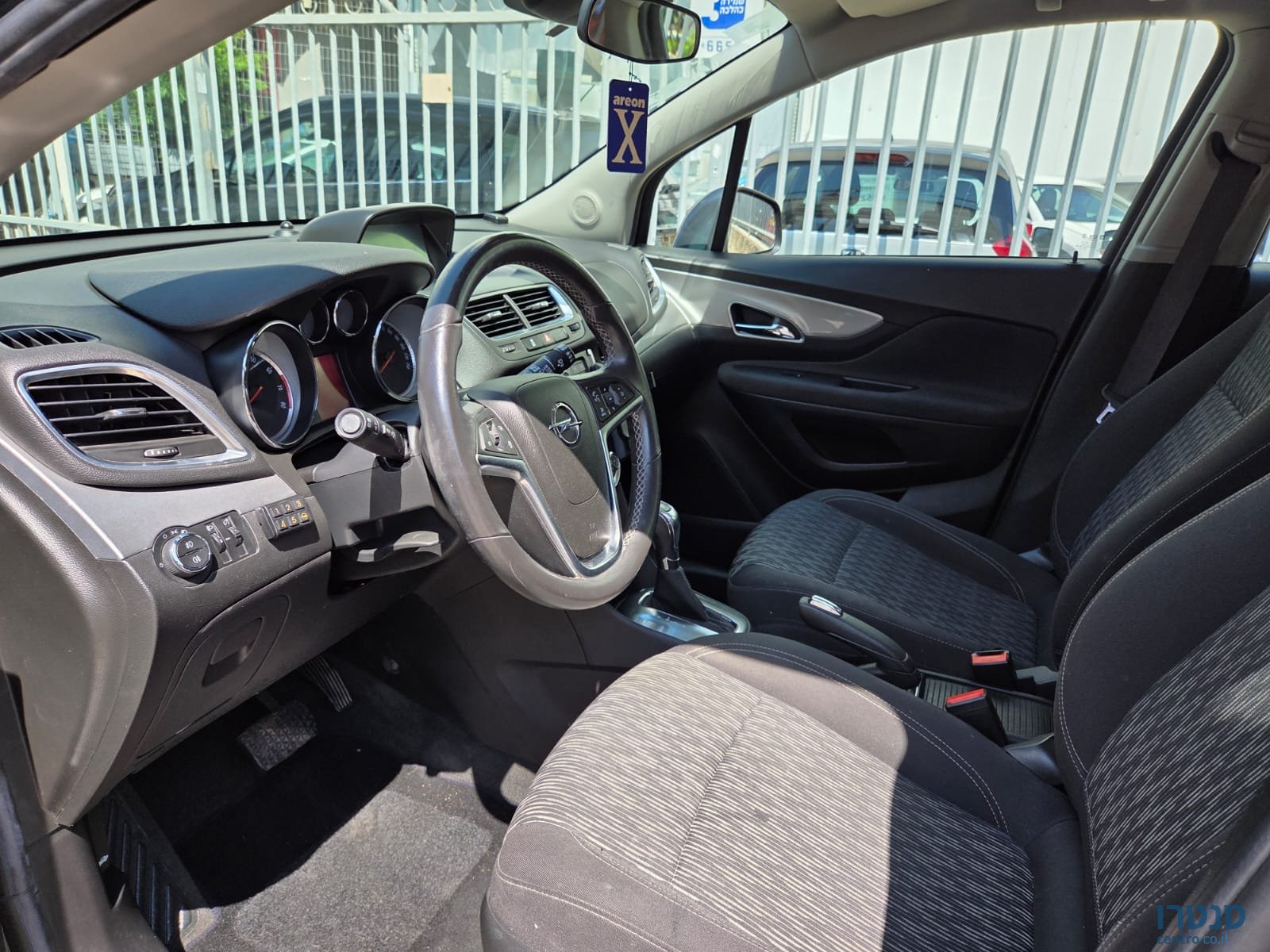 2017' Opel Mokka photo #2