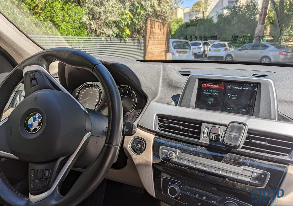 2021' BMW X1 ב.מ.וו photo #3
