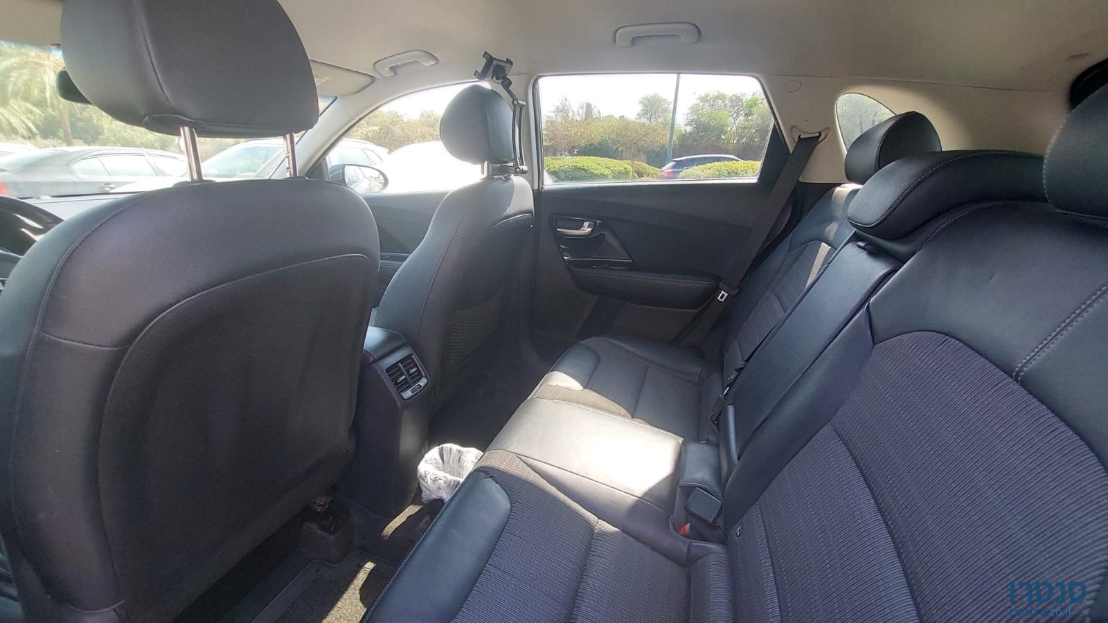 2018' Kia Niro photo #6