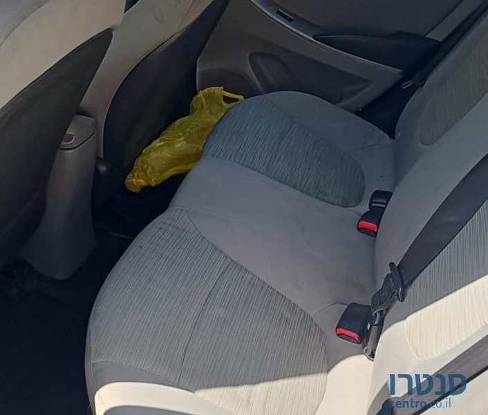 2015' Hyundai i25 יונדאי photo #4