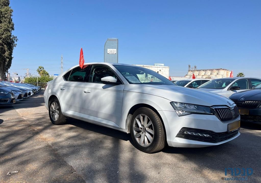 2021' Skoda Superb סקודה סופרב photo #2
