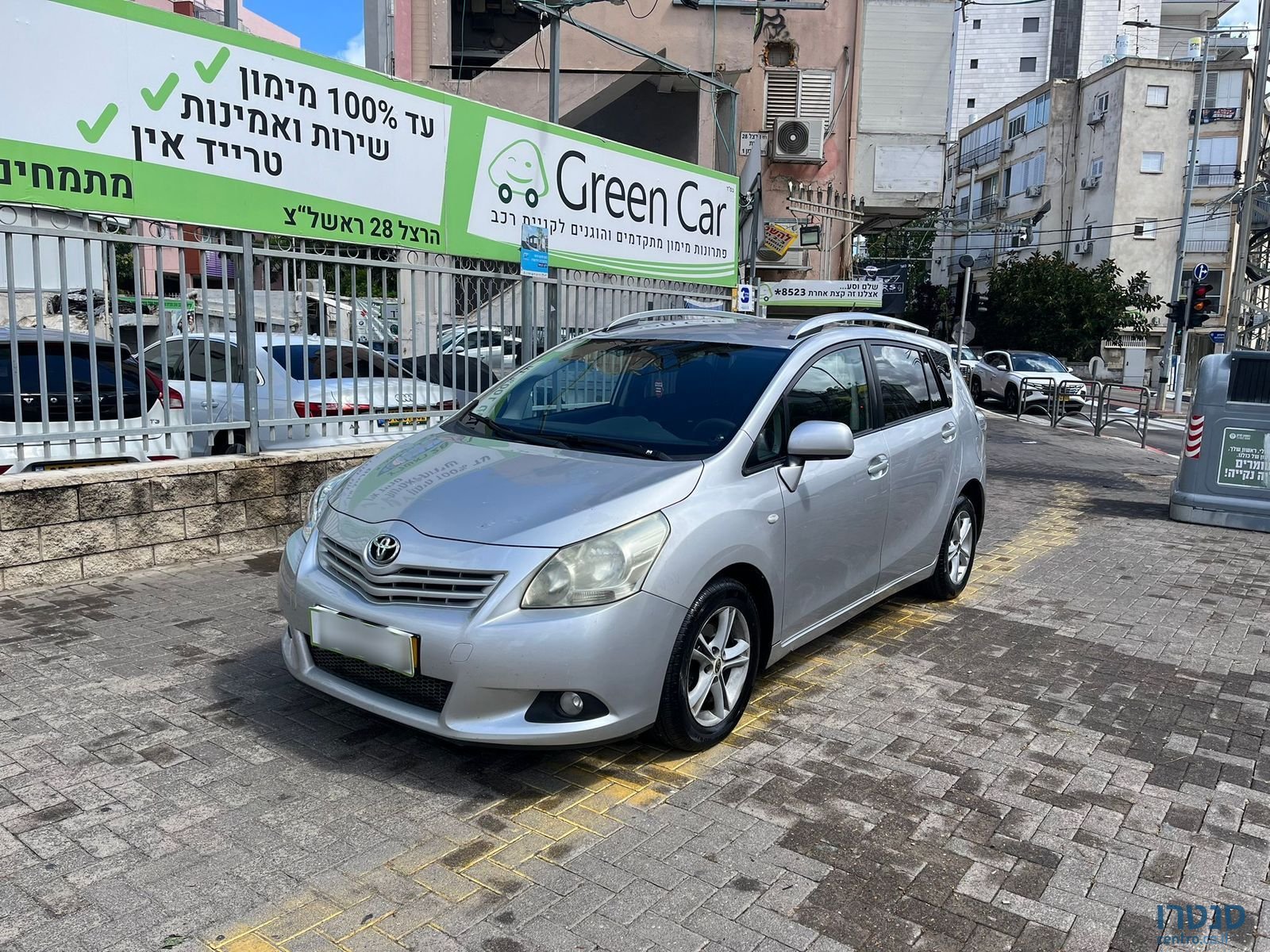 2013' Toyota Verso photo #2