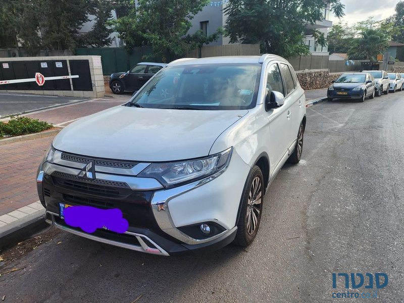 2019' Mitsubishi Outlander מיצובישי אאוטלנדר photo #2