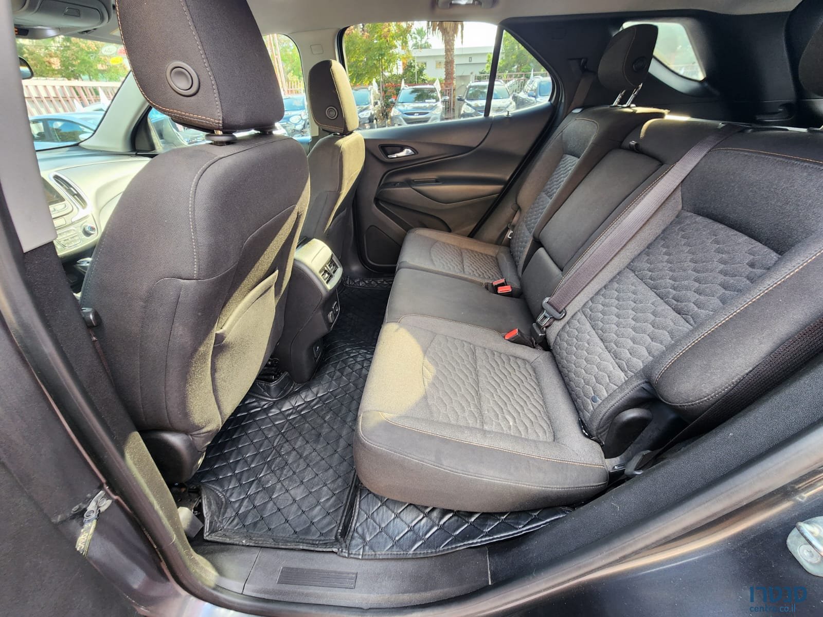 2018' Chevrolet Equinox photo #4