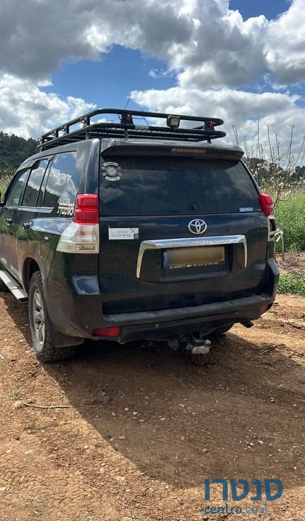 2011' Toyota Land Cruiser טויוטה לנד קרוזר photo #1