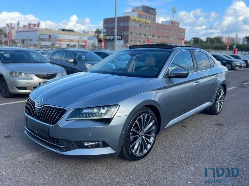 2018' Skoda Superb סקודה סופרב photo #1