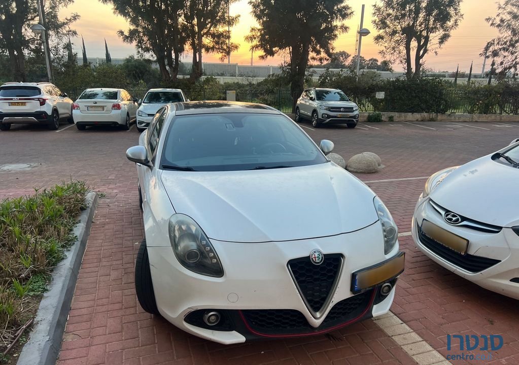 2019' Alfa Romeo Giulietta אלפא רומיאו ג'ולייטה photo #4