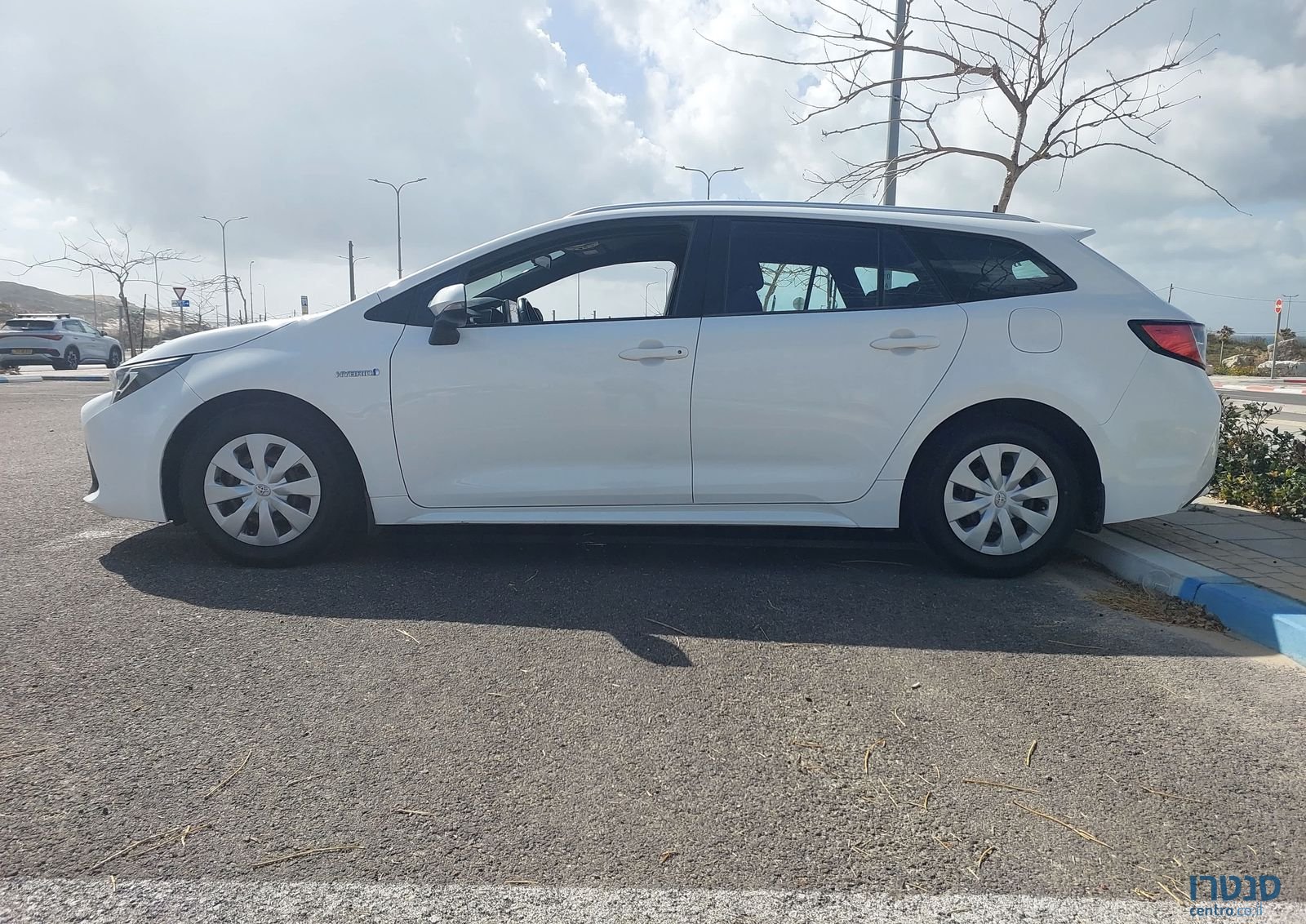 2021' Toyota Corolla טויוטה קורולה photo #1