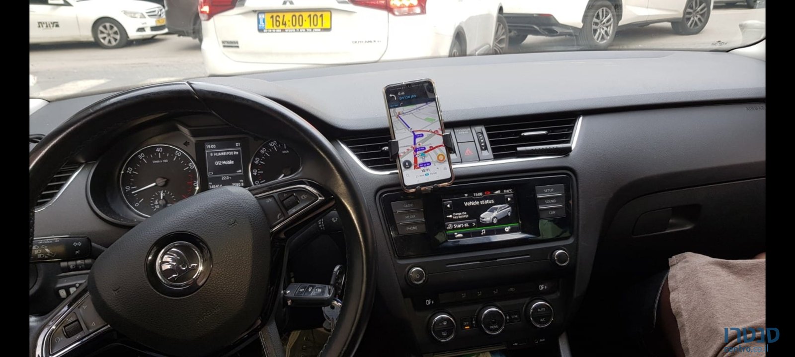 2015' Skoda Octavia photo #2