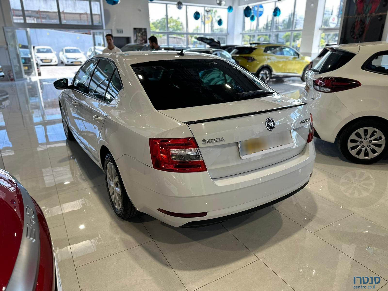 2019' Skoda Octavia photo #4