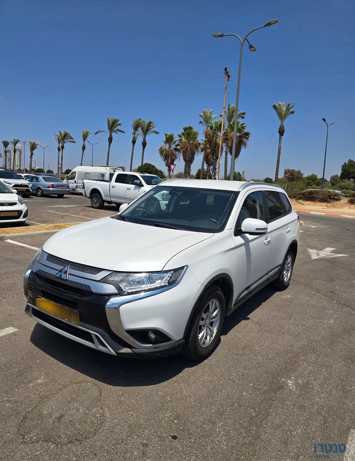 2021' Mitsubishi Outlander מיצובישי אאוטלנדר photo #2