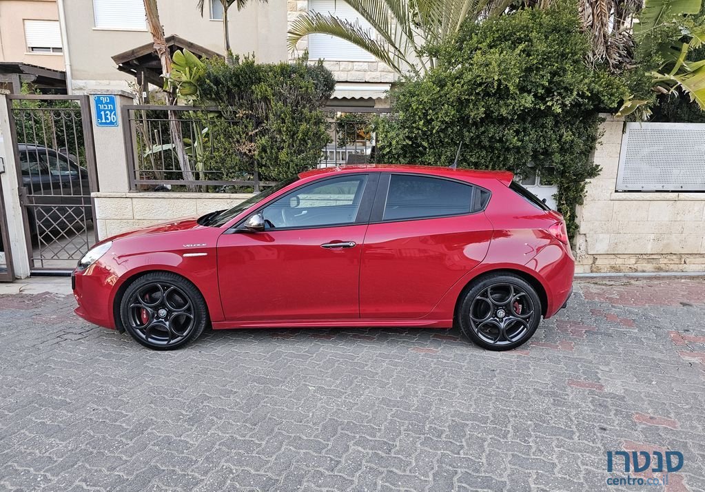 2017' Alfa Romeo Giulietta אלפא רומיאו ג'ולייטה photo #5