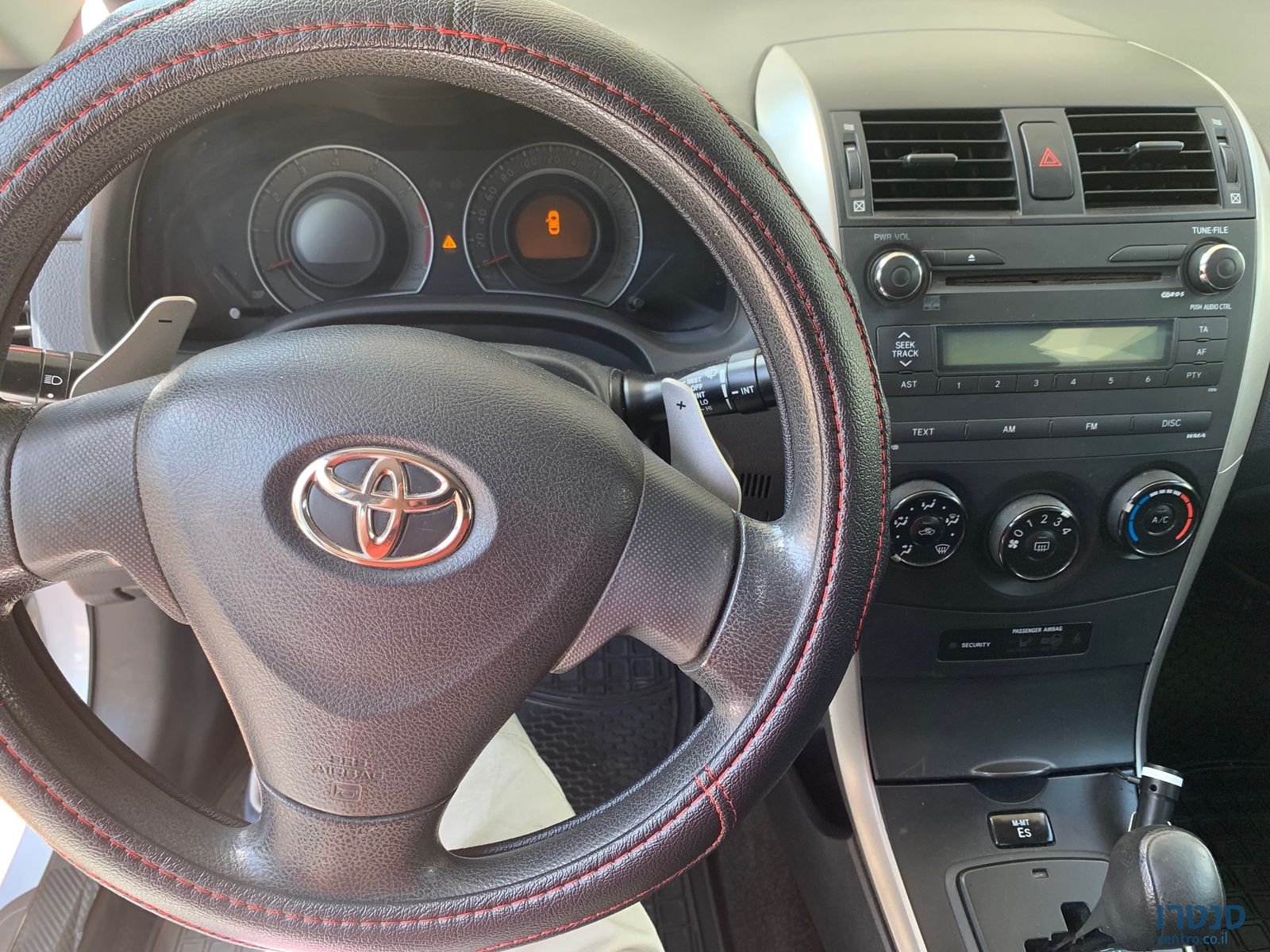 2008' Toyota Corolla photo #6