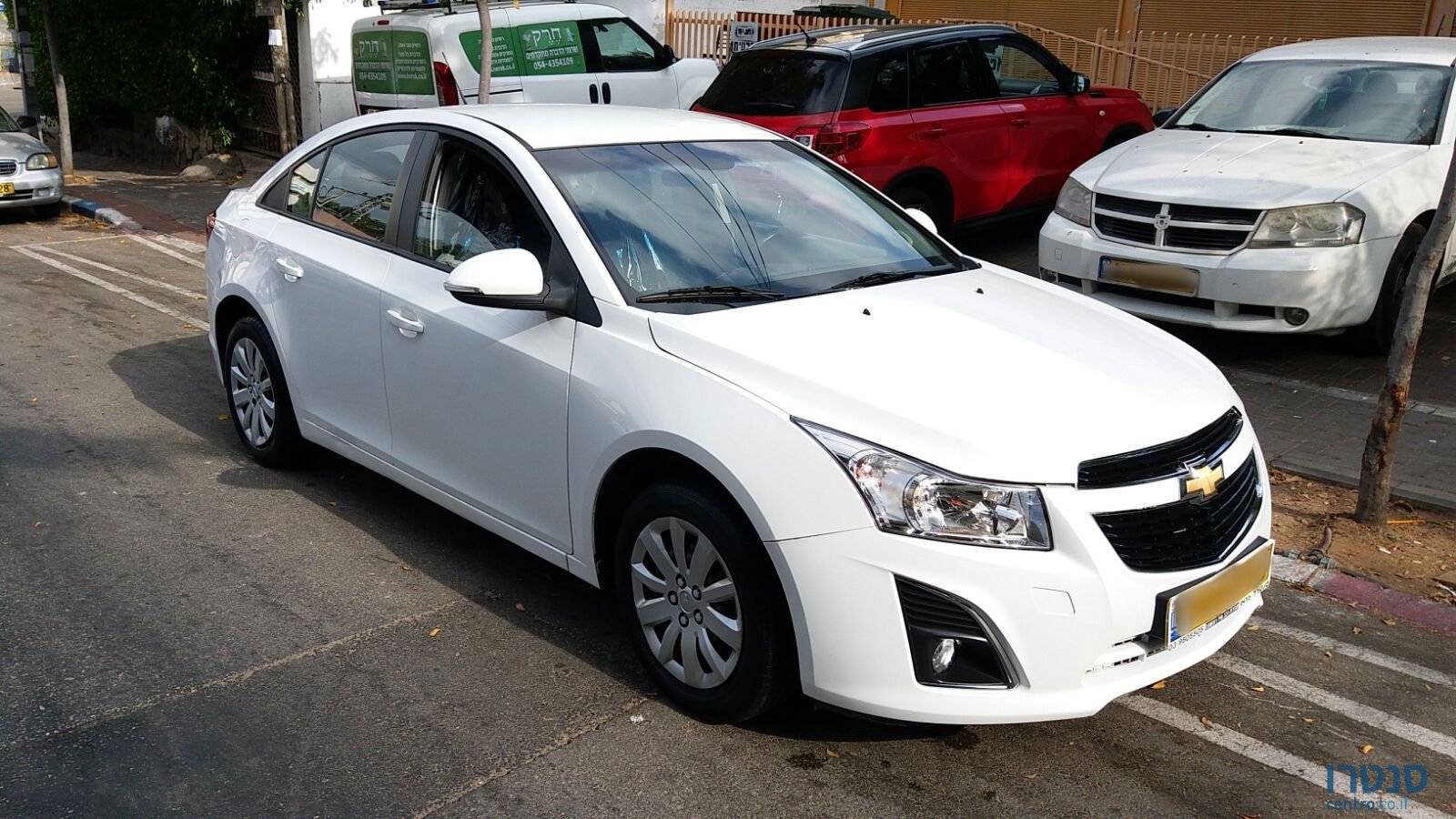 2014' Chevrolet Cruze photo #2