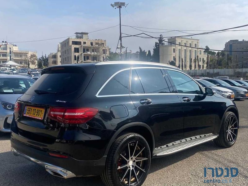 2019' Mercedes-Benz GLC מרצדס photo #3