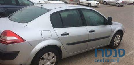 2008' Renault Megane photo #2