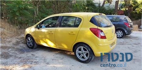 2011' Opel Corsa photo #2