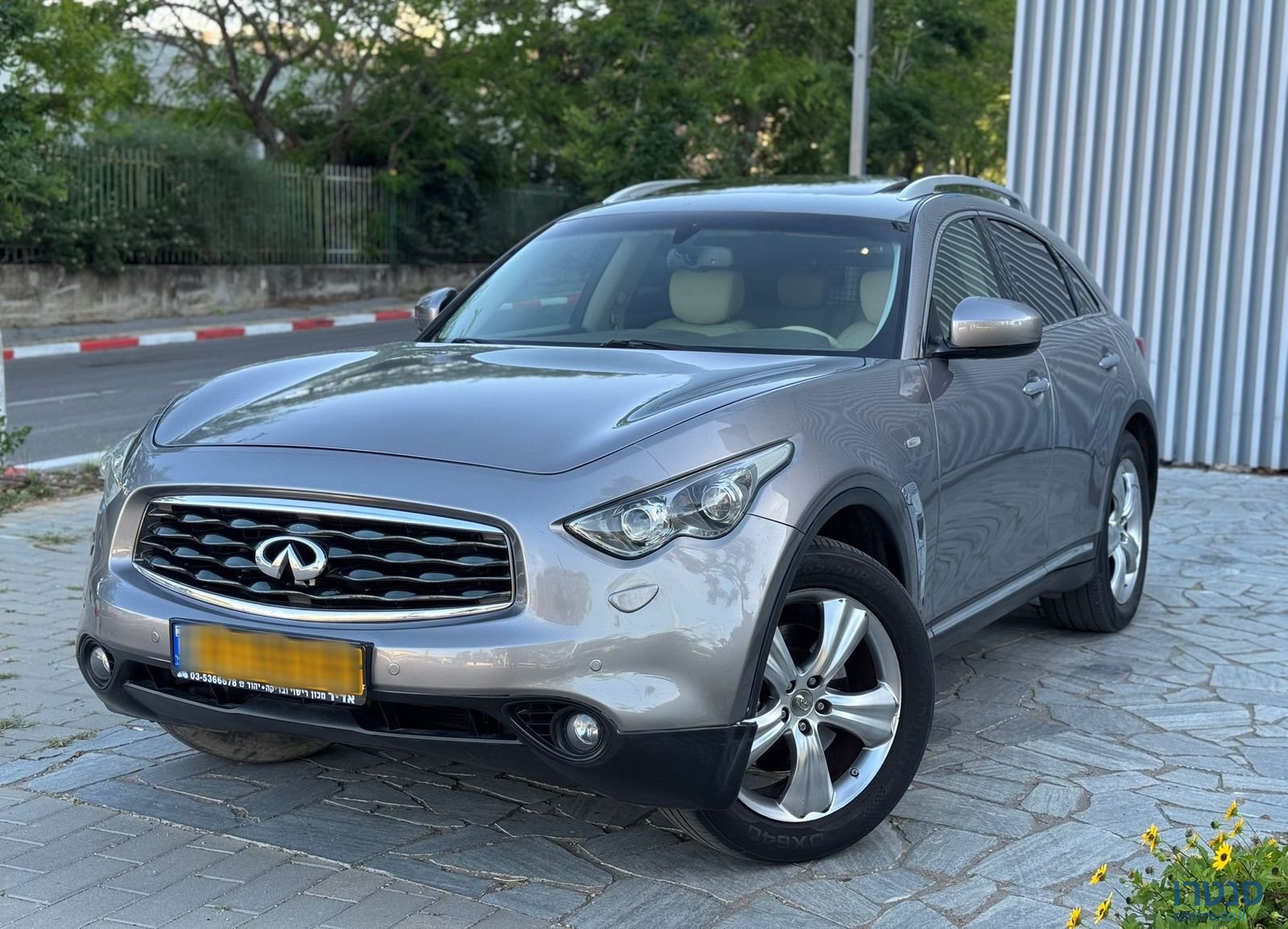 2009' Infiniti Fx37 אינפיניטי photo #2