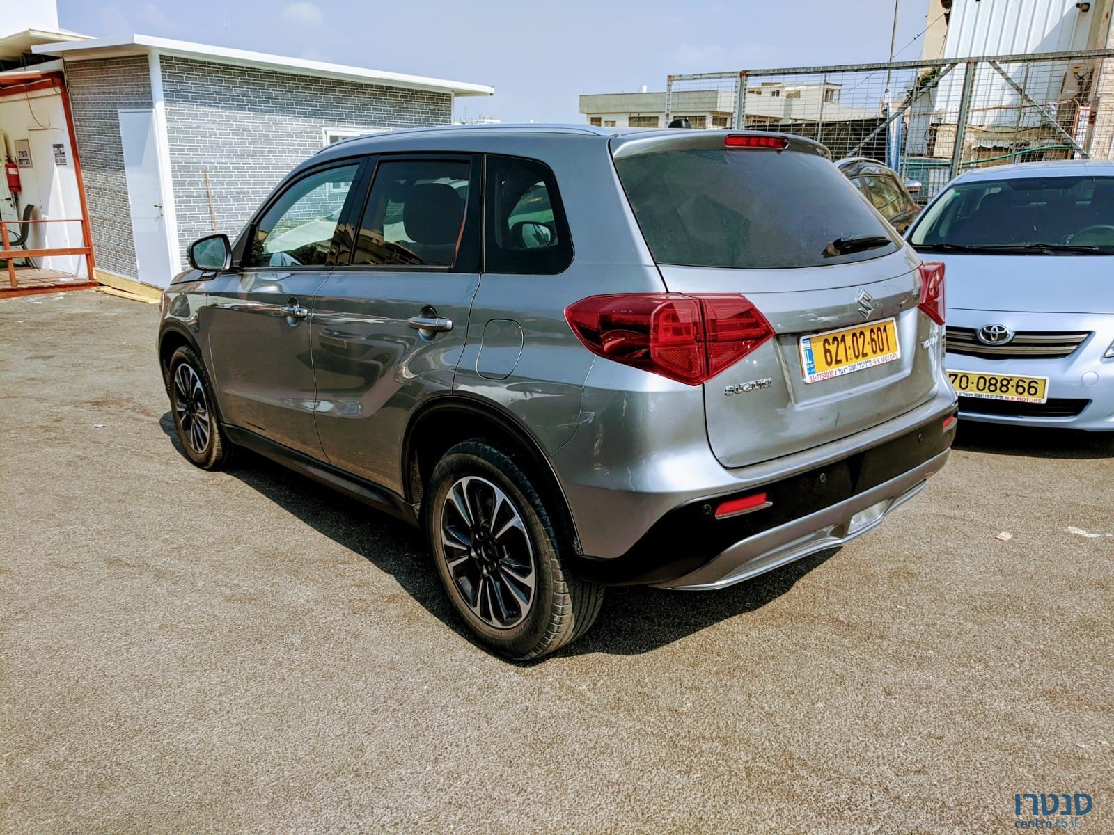 2019' Suzuki Vitara photo #4