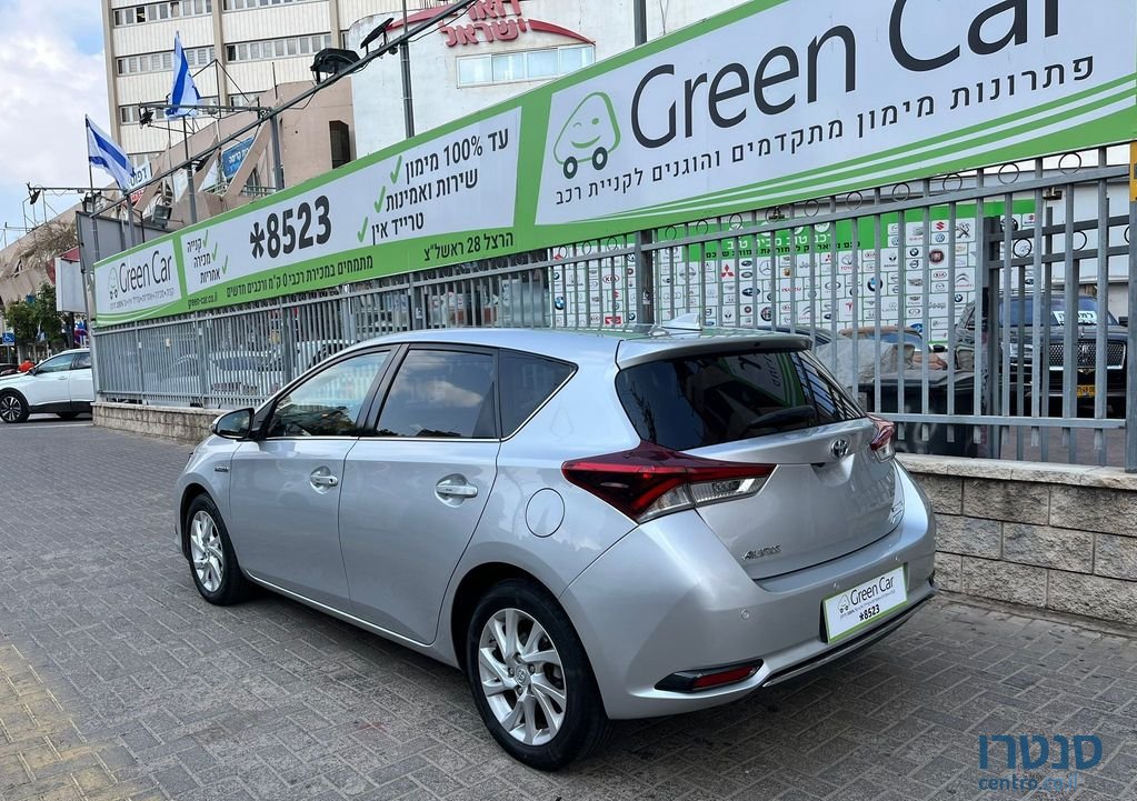 2018' Toyota Auris טויוטה אוריס photo #4