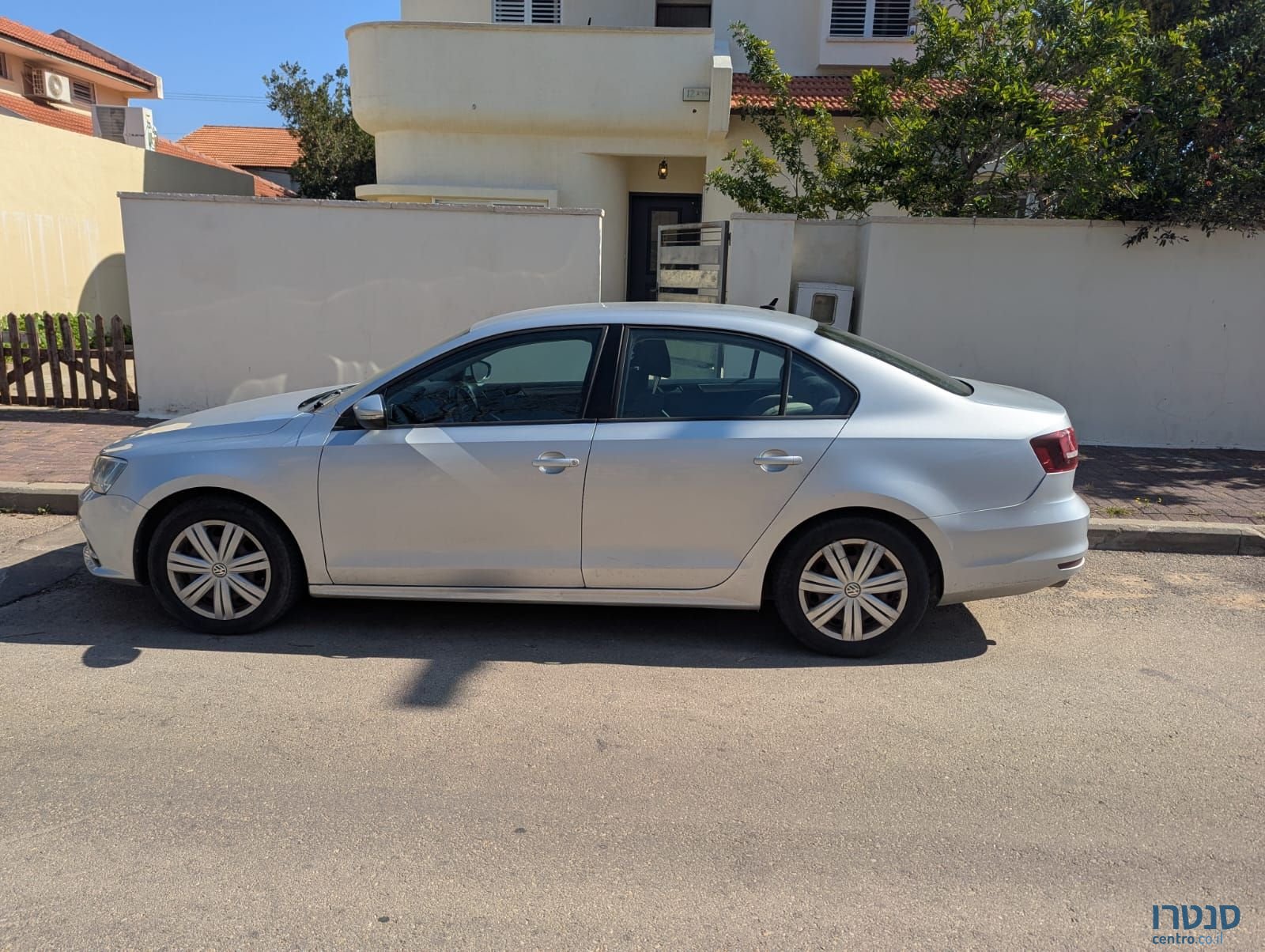 2015' Volkswagen Jetta פולקסווגן ג`טה photo #1