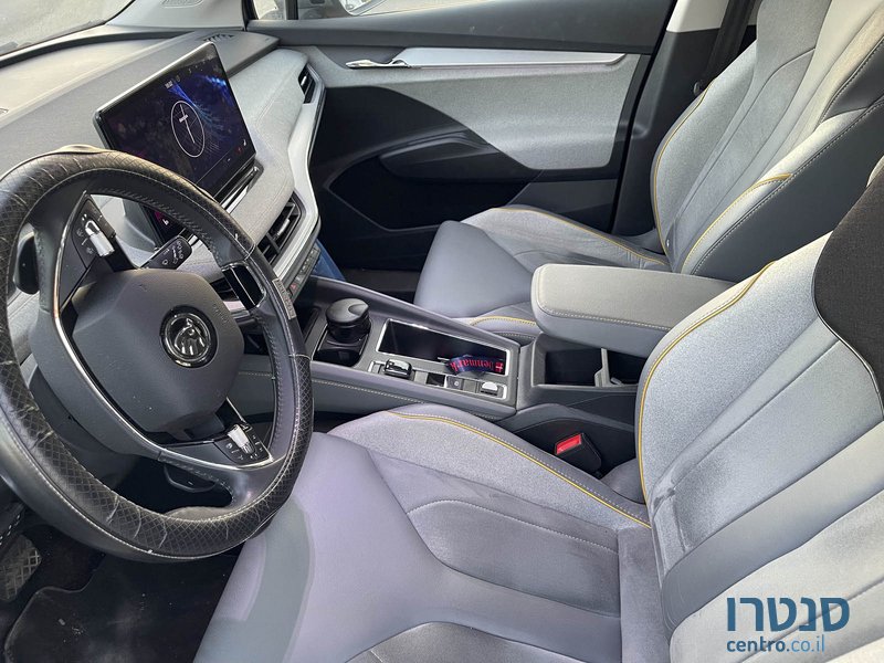 2023' Skoda Enyaq lounge photo #6