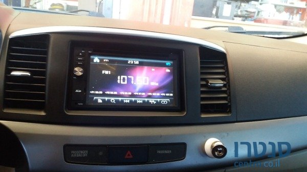 2011' Mitsubishi Lancer photo #6