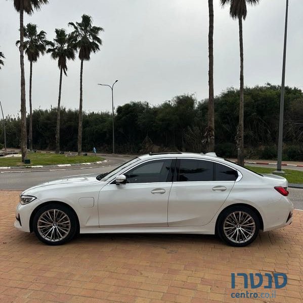 2019' BMW 3 Series ב.מ.וו סדרה 3 photo #3