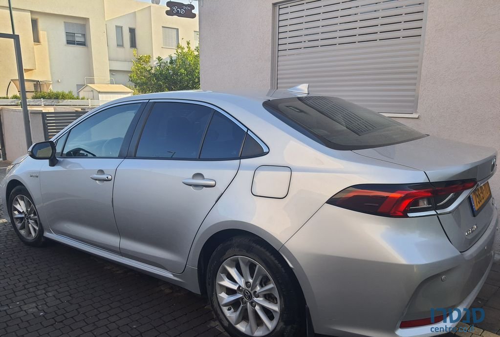 2019' Toyota Corolla טויוטה קורולה photo #3