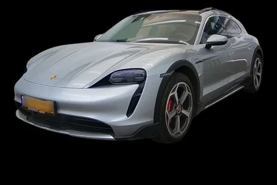 2021' Porsche Taycan פורשה טייקן