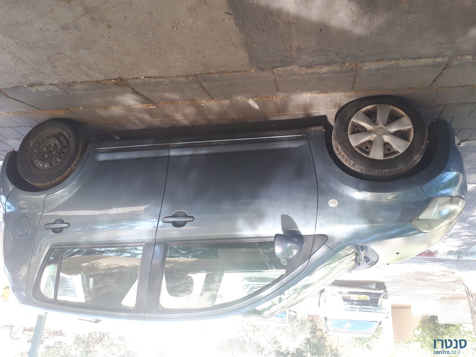 2011' Daihatsu Sirion דייהטסו סיריון photo #1