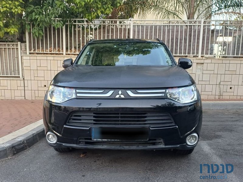 2013' Mitsubishi Outlander מיצובישי אאוטלנדר photo #4