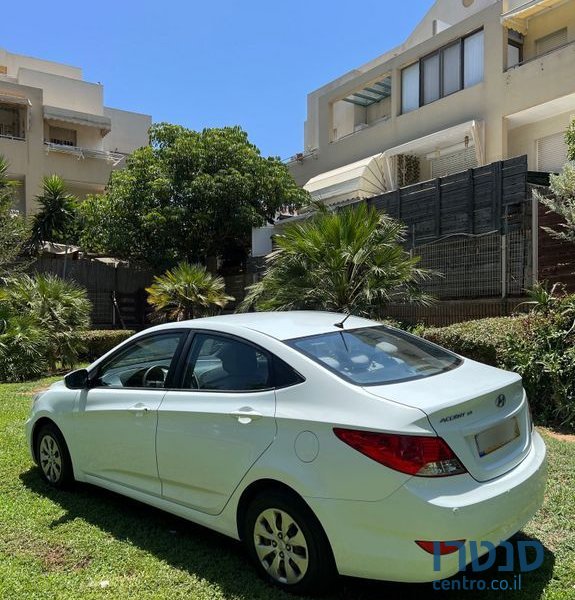 2015' Hyundai i25 יונדאי photo #3