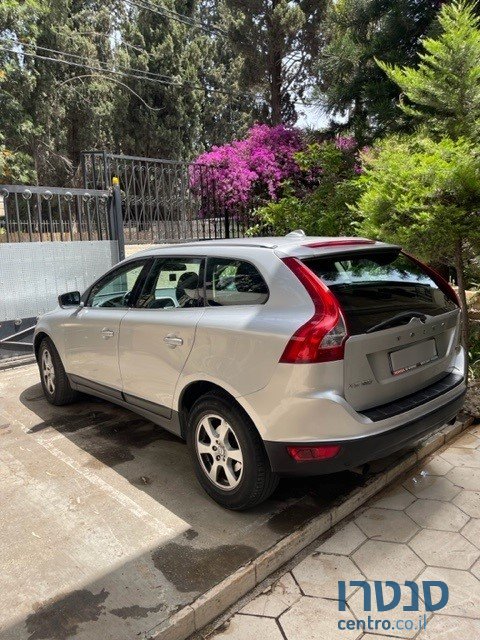 2012' Volvo XC60 T5 photo #2