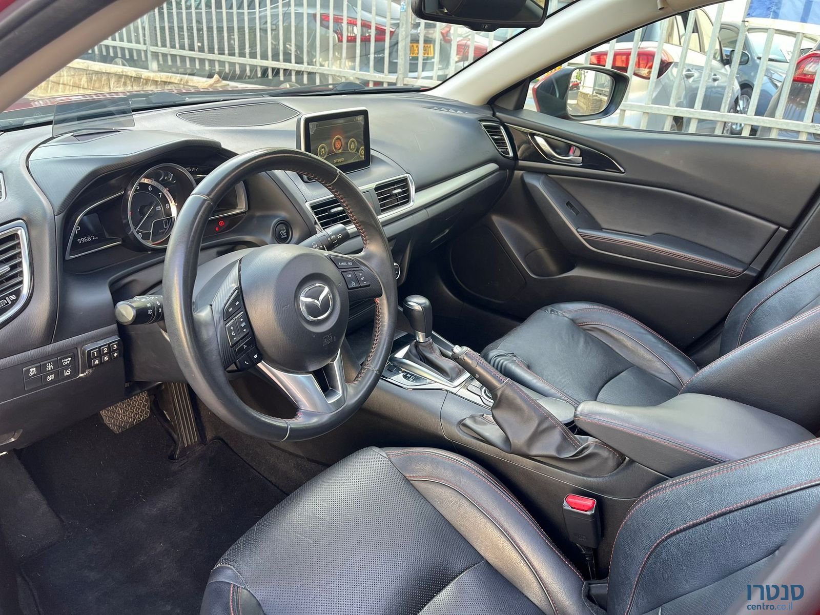 2017' Mazda 3 photo #2